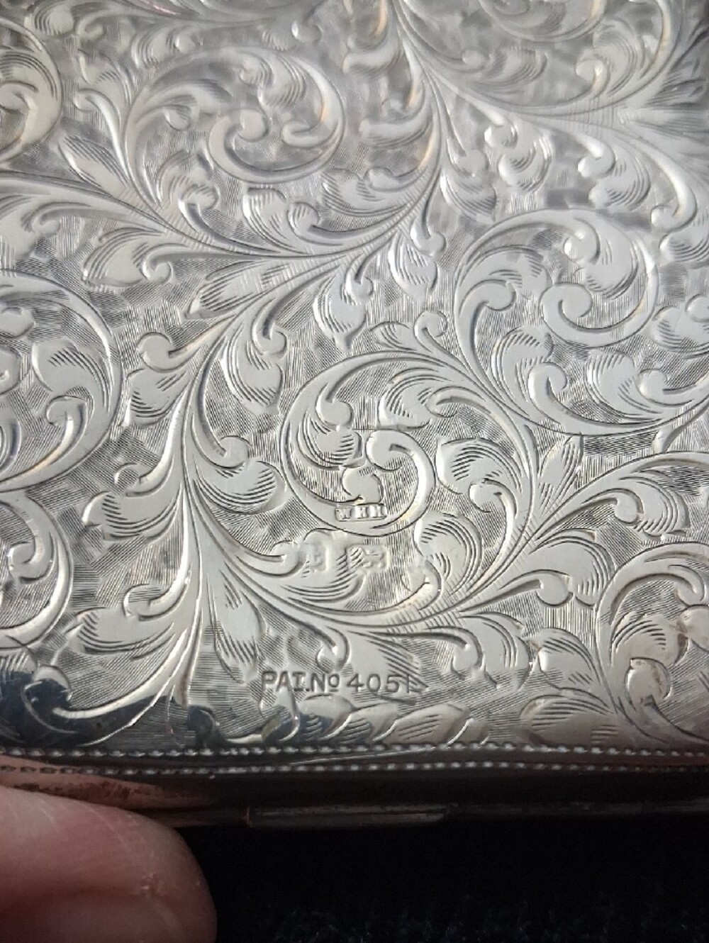 Antique Engraved Sterling Silver Men's Card Case - Picture 3 of 10